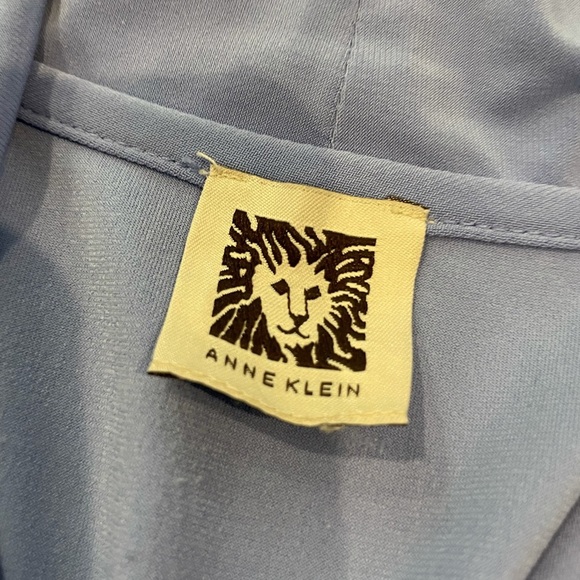 Anne Klein powder blue S blouse - Picture 2 of 2